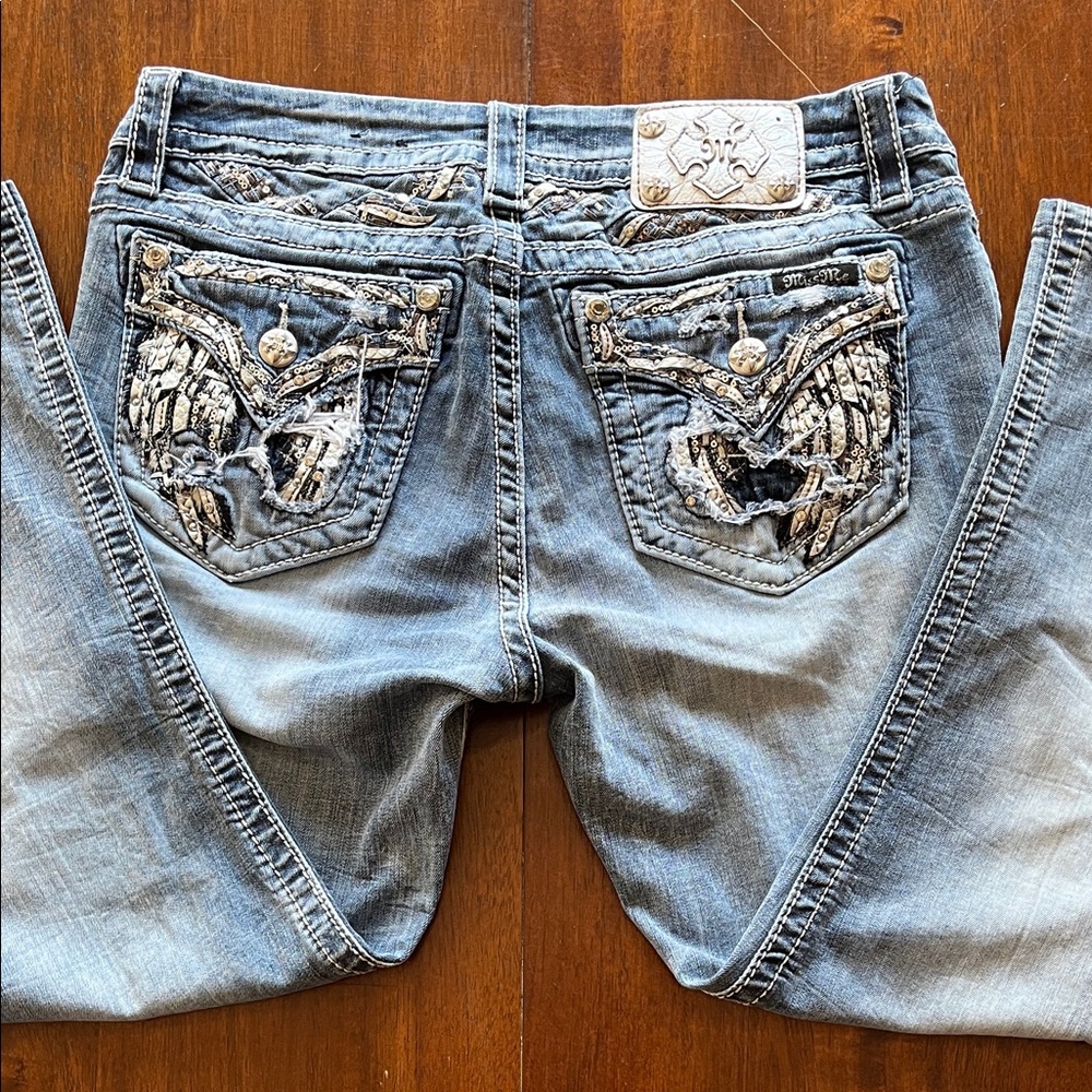 Miss Me Mid-Rise Easy Boot Angel Wing Jeans Size 29